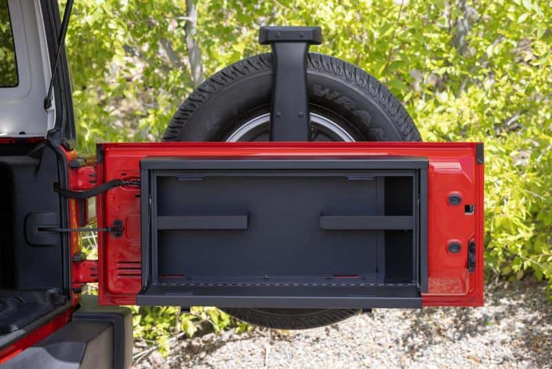 Tuffy Products — Tuffy Jeep Wrangler Tailgate Lockbox W/Keyed Lock
Tailgate Lockbox - view 6