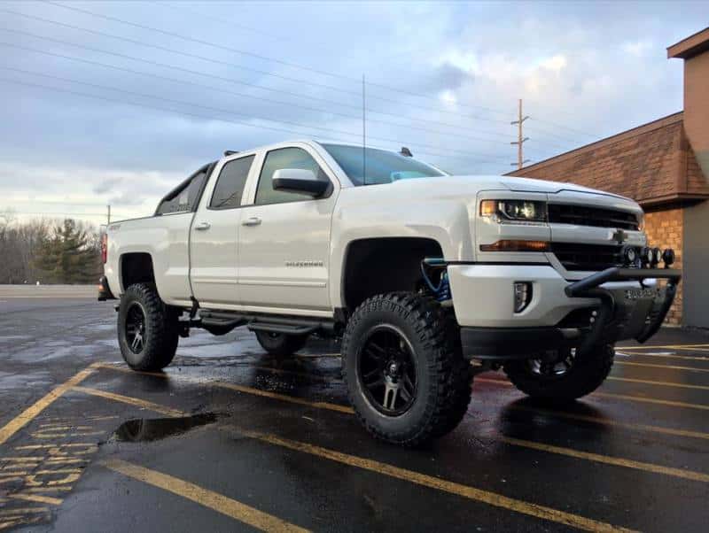 Superlift — Superlift 07-16 Chevy Silv 4WD 8in Lift Kit w/ OE Cast Steel Control Arms & King Coilovers & Shocks
Suspension Lift Kit - view 2