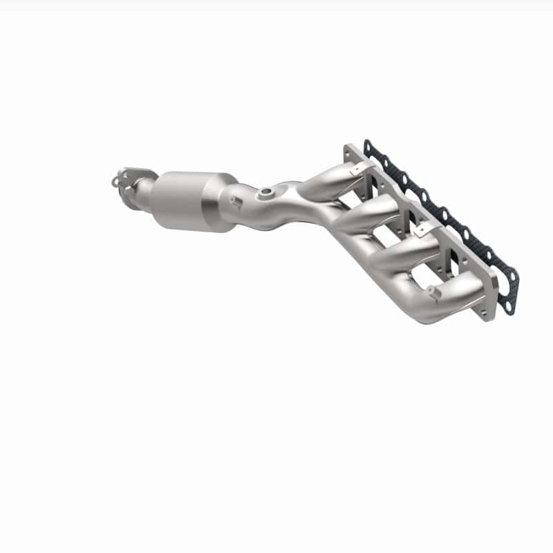 Magnaflow — MagnaFlow Direct-Fit SS Catalytic Converter 04-06 Nissan Titan 5.6L V8 (California)
California - view 21