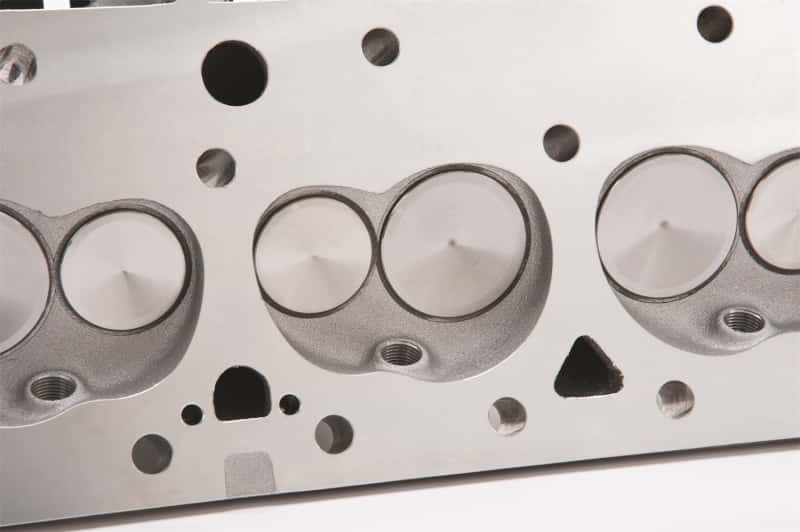 Edelbrock — Edelbrock Cylinder Head SBC Performer RPM 23 Deg 170cc Intake 60cc Chamber Flat Tappet Cam Complete
CYLINDER HEADS - view 3