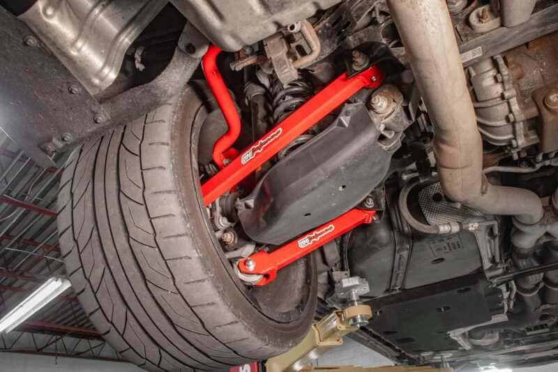 UMI Performance — UMI 16-24 Chevrolet Camaro Alignment Toe Arm - Red
Rear Toe Rods - view 4