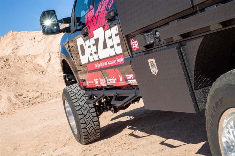 Dee Zee — Dee Zee 99-23 Chevrolet/GMC/Dodge/Ford Full Size Truck Hex Series - Crew Cab Side Steps (Txt Blk)
Nerf/Step Bar - view 6