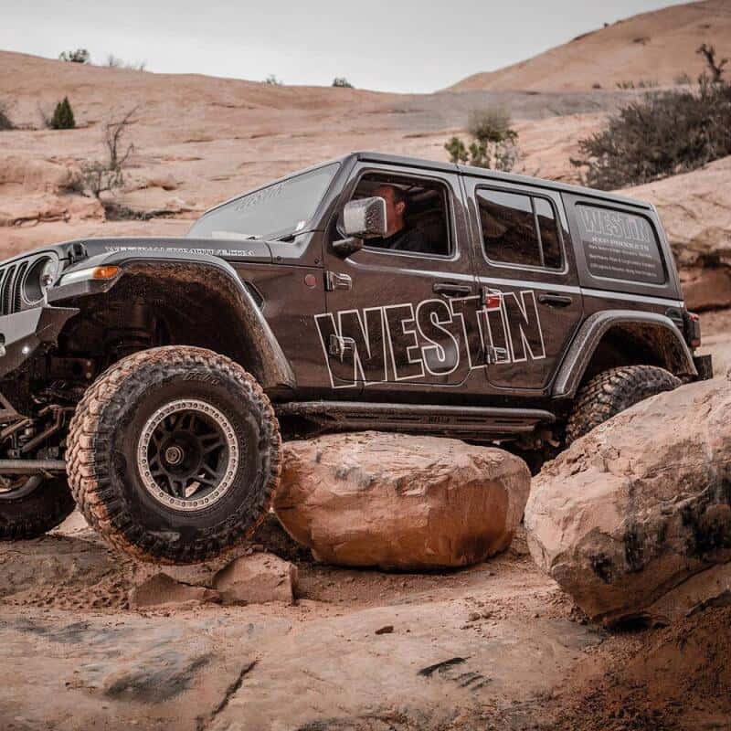 Westin — Westin/Snyper 2018+ Jeep Wrangler JL Unlimited 4DR Triple Tube Rock Rail Steps - Textured Black
Nerf/Step Bar - view 8