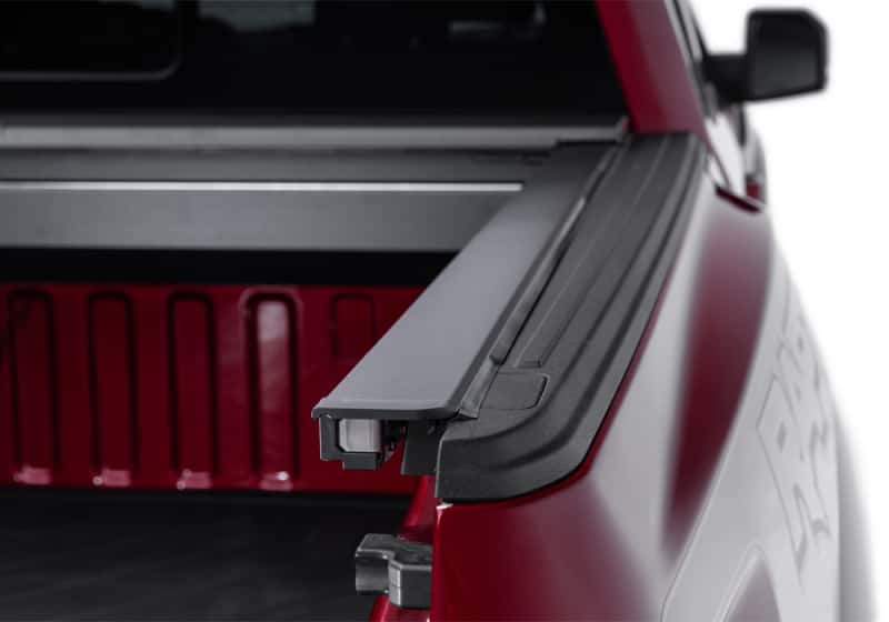 Roll-N-Lock — Roll-N-Lock 15-18 Ford F-150 SB 77-3/8in M-Series Retractable Tonneau Cover
Retractable Cover - view 25