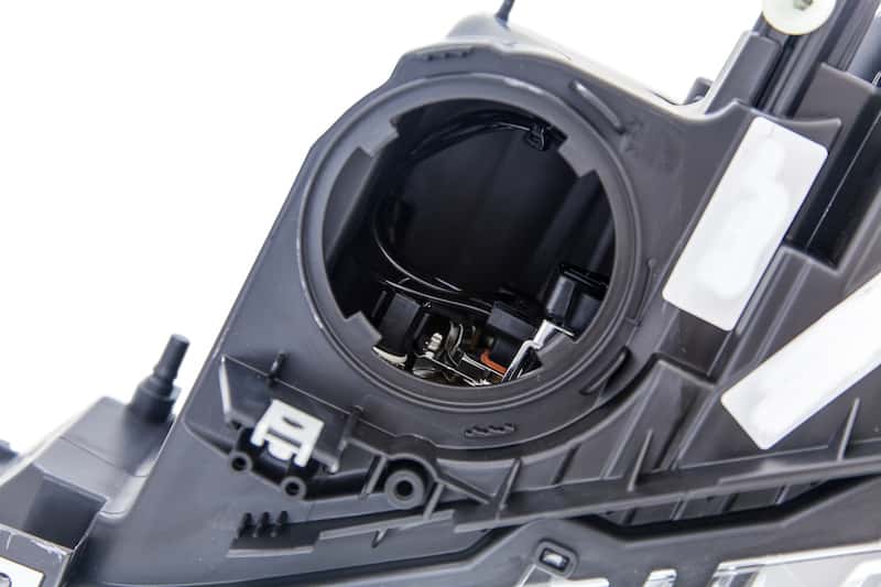 Hella — Hella 2012-2014 BMW 320i ActiveHybrid 3 Halogen Headlight Assembly - view 7