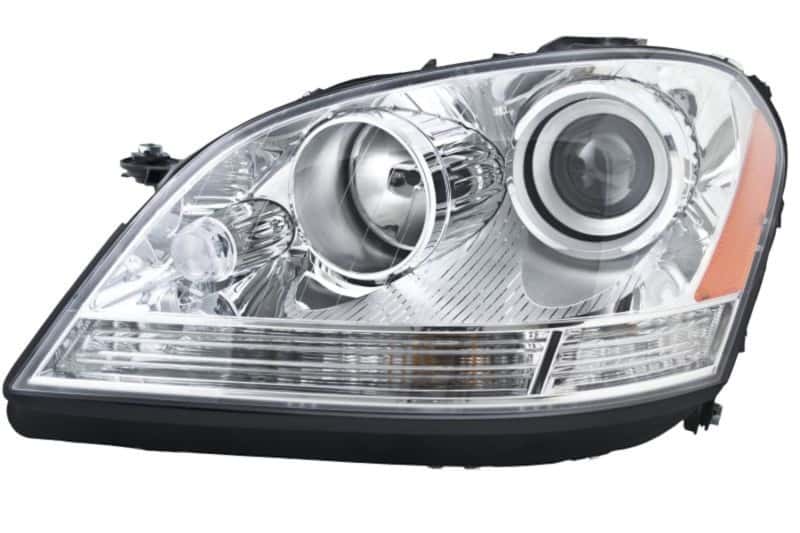 Hella — Hella 2006-2008 Mercedes-Benz ML320 Halogen Headlight Assembly - view 2