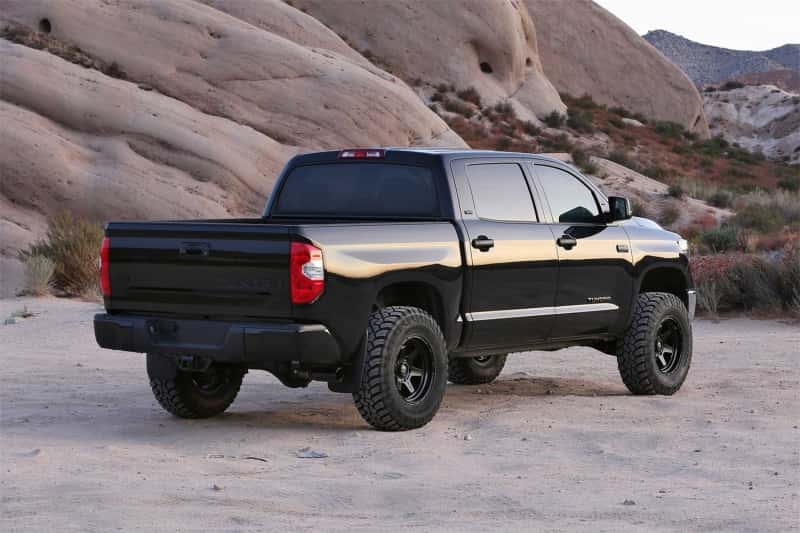 Fabtech — Fabtech 07-21 Toyota Tundra 2WD/4WD 2in Leveling System
SuspFrontLvlKt - view 3