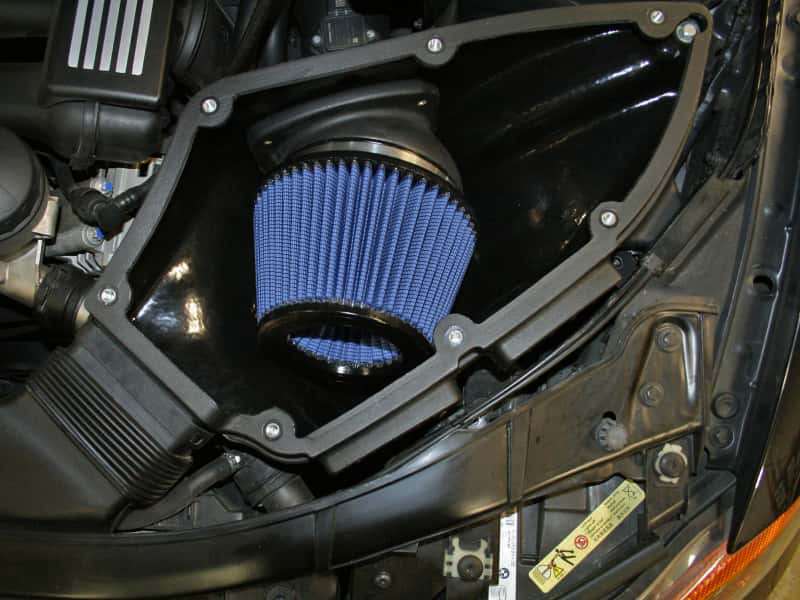 aFe — aFe MagnumForce Stage 2 Si Intake System P5R 06-11 BMW 3 Series E9x L6 3.0L Non-Turbo
Magnum FORCE Intake
AirIntKt - view 4