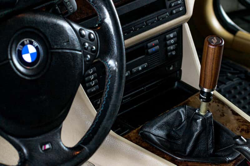Mishimoto — Mishimoto Non-Threaded Shifter Adapter Kit - Black
Shift Knob Adapter - view 3