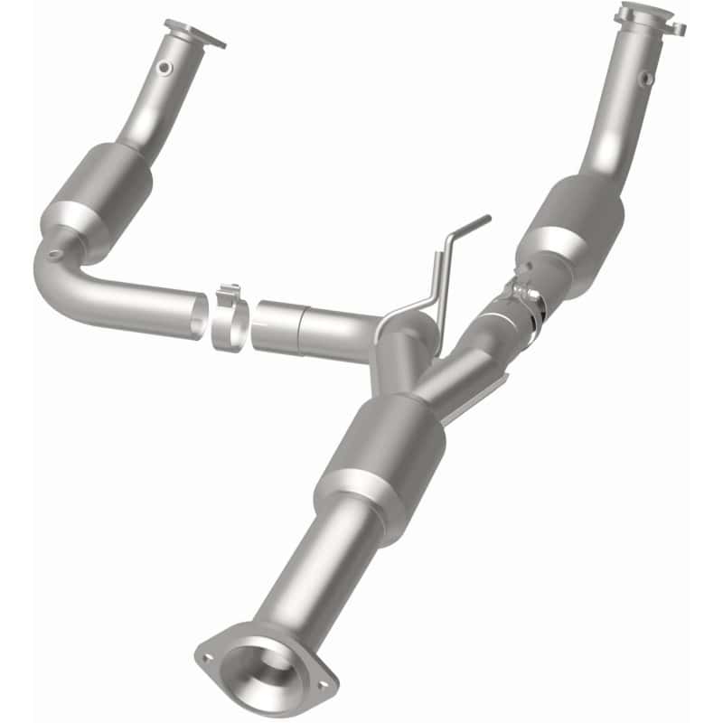 Magnaflow — Magnaflow 12-17 Chevrolet Express 3500 6.0L Direct Fit Converter
California - view 31
