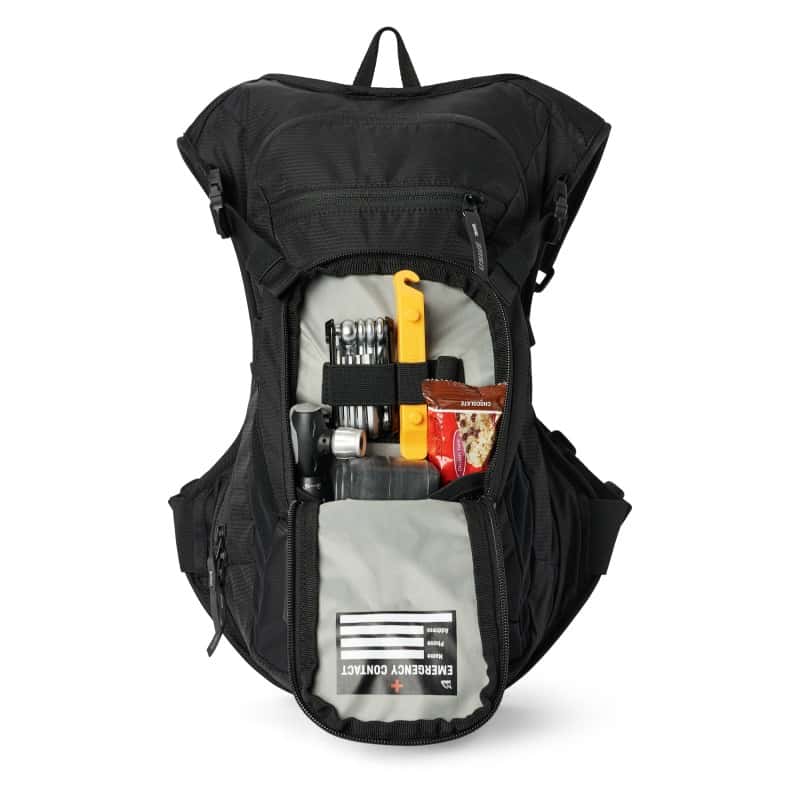 USWE — USWE Outlander Moto Hydration Pack 9L - Black - view 2