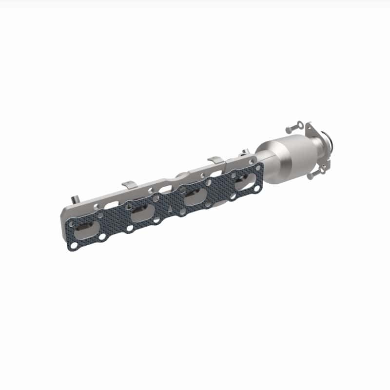 Magnaflow — MagnaFlow Direct-Fit SS Catalytic Converter 04-06 Nissan Titan 5.6L V8 (California)
California - view 26