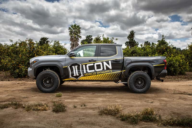 ICON — ICON 2024+ Toyota Tacoma 2.5in VS RR Coilover Kit
COILOVER KIT - view 3