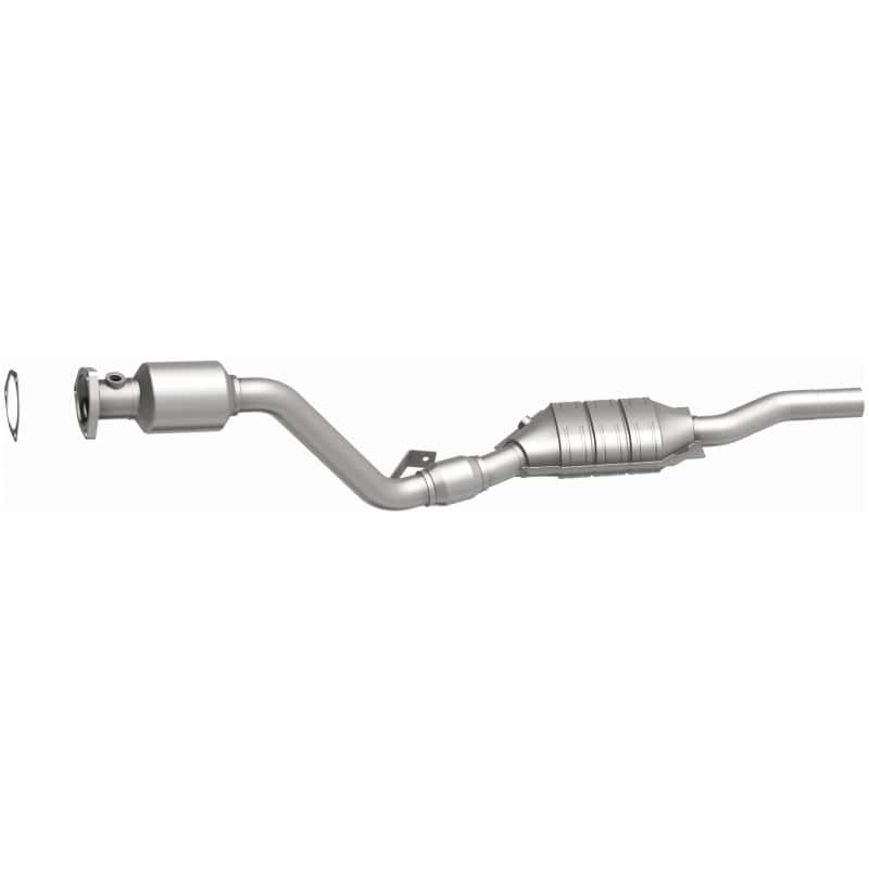 Magnaflow — MagnaFlow Conv DF 03 Volkswagen Passat 2.8L
California - view 32