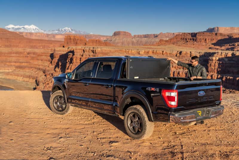 Undercover — UnderCover 2021+ Ford F-150 Crew Cab 5.5ft Armor Flex Bed Cover Cover - view 18