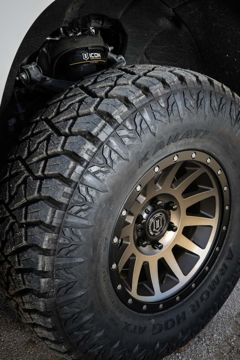 ICON — ICON Compression 17x8.5 6x5.5 0mm Offset 4.75in BS 106.1mm Bore Bronze Wheel
COMPRESSION WHEEL - view 6
