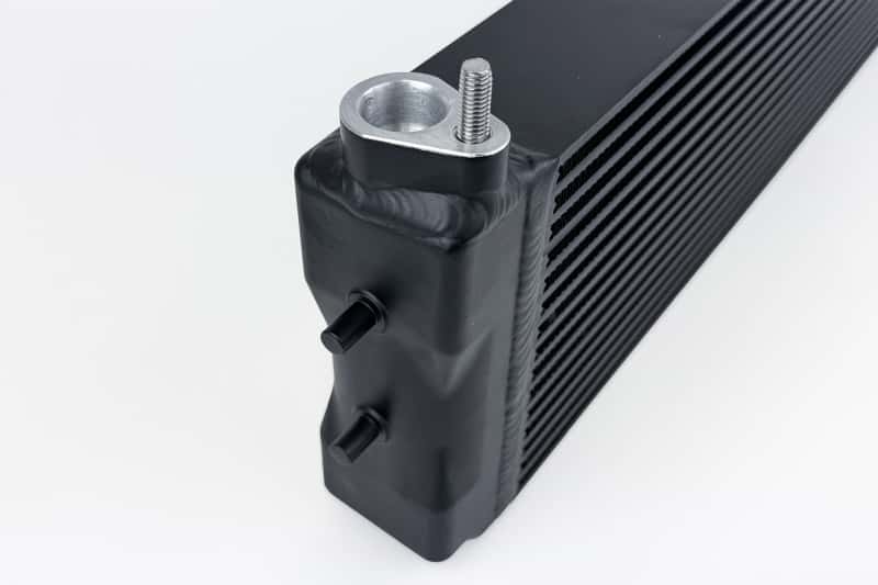 CSF — CSF F1X M5/M6 and F9X M5/M8 High-Performance Engine Oil Cooler
CSF Oil Cooler - view 5