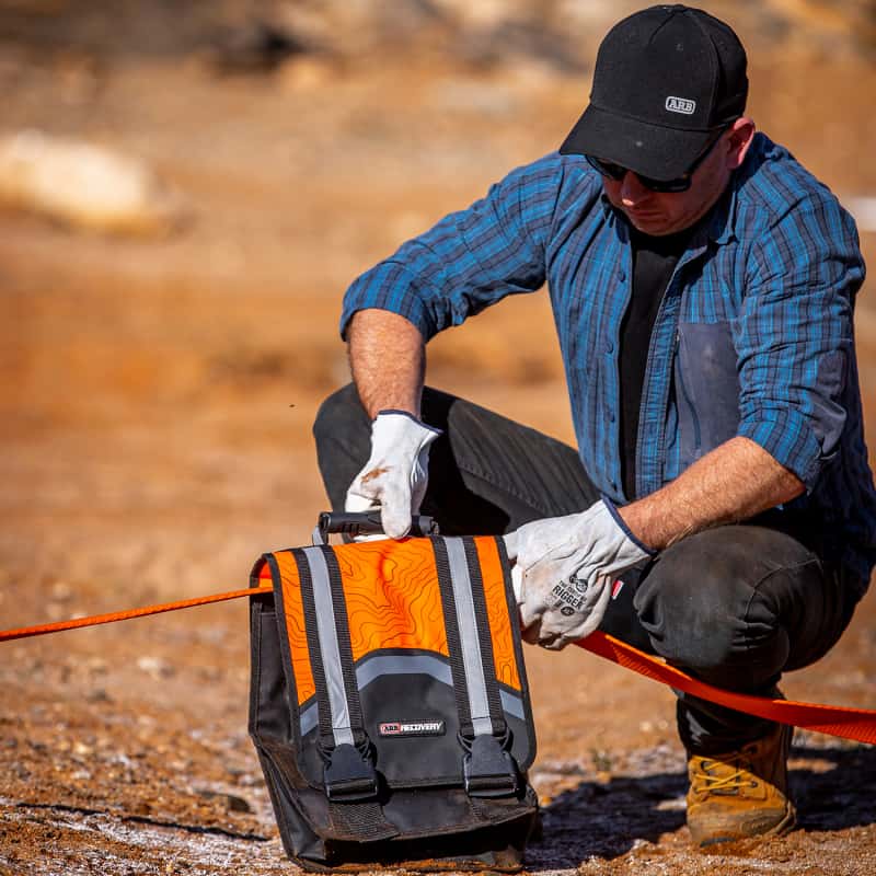 ARB — ARB Weekender Recovery Kit Incl 17600lb Recovery Strap/4.75T Shackles
Weekender Rcvry Kit - view 11
