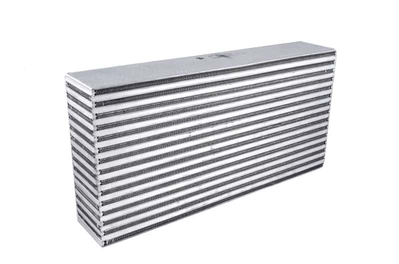 Garrett — Garrett Air / Air Intercooler CAC (24.00in x 12.11in x 4.50in) - 950 HP
grt703522-6005 - view 2