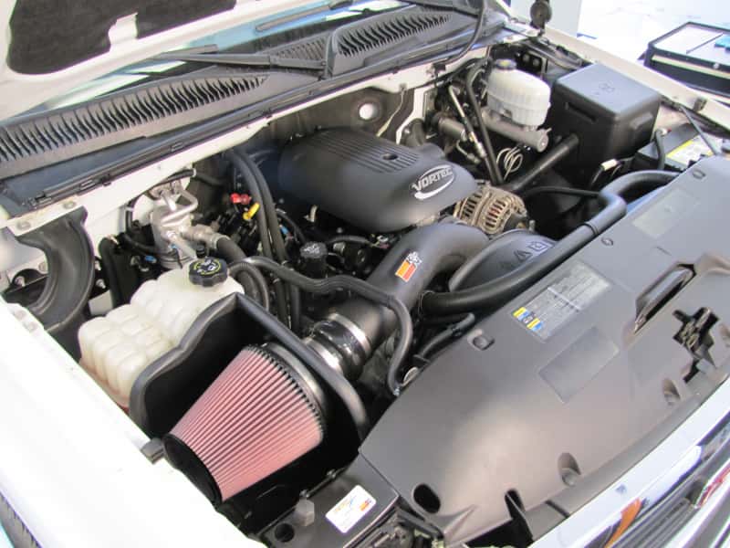 K&N Engineering — K&N 01-04 Chevy Silverado HD V8-6.0L Performance Intake Kit
Performance Air Inta
Air Intake System - view 6
