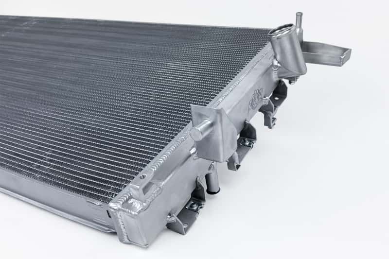 CSF — CSF 21-25 Ford Raptor and F-150 High Performance Radiator
CSF Radiator - view 4