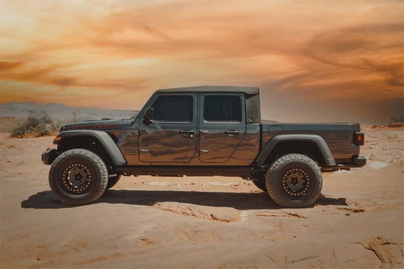 Tuff Country — Tuff Country 20-23 Jeep Gladiator 3.5in Suspension Lift No Shocks
Suspension - view 3