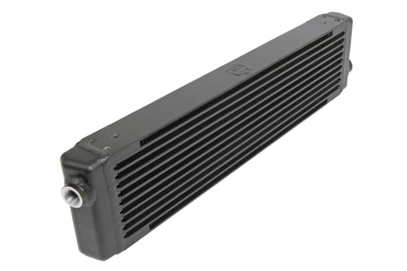 CSF — CSF Universal Signal-Pass Oil Cooler (RSR Style) - M22 x 1.5 - 24in L x 5.75in H x 2.16in W
CSF Oil Cooler - view 2