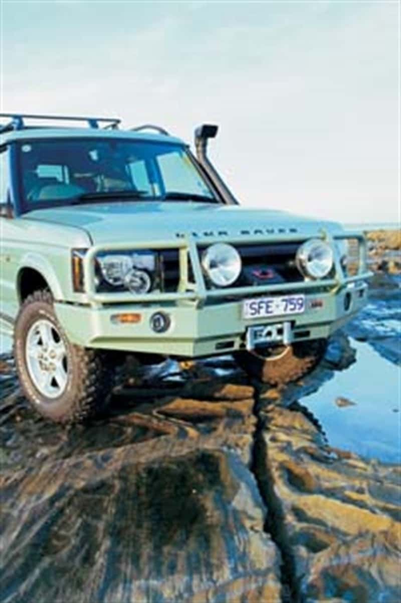 ARB — ARB Winchbar Suit Srs Oe Fog Disco Ii 11/02-05 (Fit Kit NOT Included)
Winch Bumper - view 1