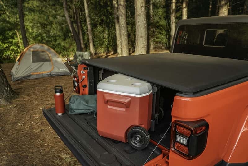 Rugged Ridge — Rugged Ridge Armis Soft Folding Bed Cover 2020 Gladiator JT
Tonneau Cover
OFFROAD_TOPS - view 16