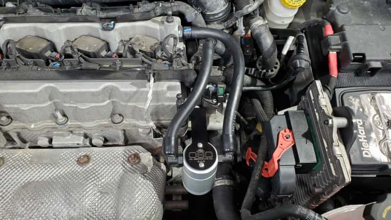 J&L — J&L 14-22 Jeep Cherokee 2.4L / 15-21 Jeep Renegade  Driver Side Oil Separator 3.0 - Clear
Oil Separator - view 2