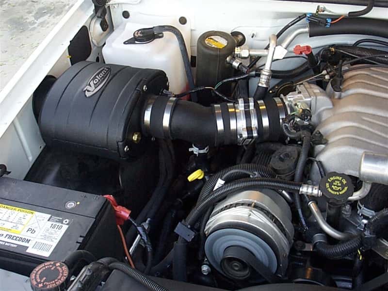 Volant — Volant 96-00 Chevrolet C2500 7.4 V8 Pro5 Closed Box Air Intake System
Air Intake Kit - view 3