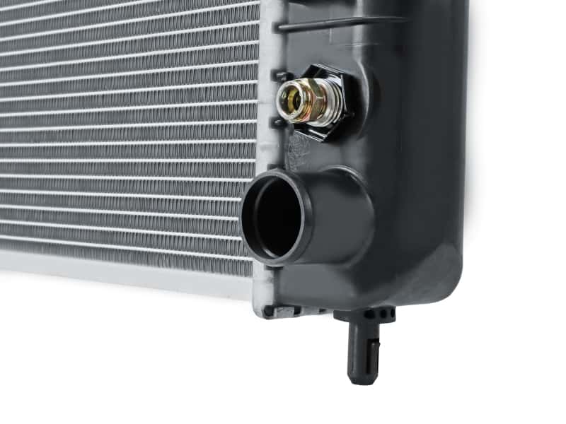 aFe — aFe BladeRunner OER Series Radiator 99-13 GM Trucks/SUVs V8
BladeRunner Radiator - view 4