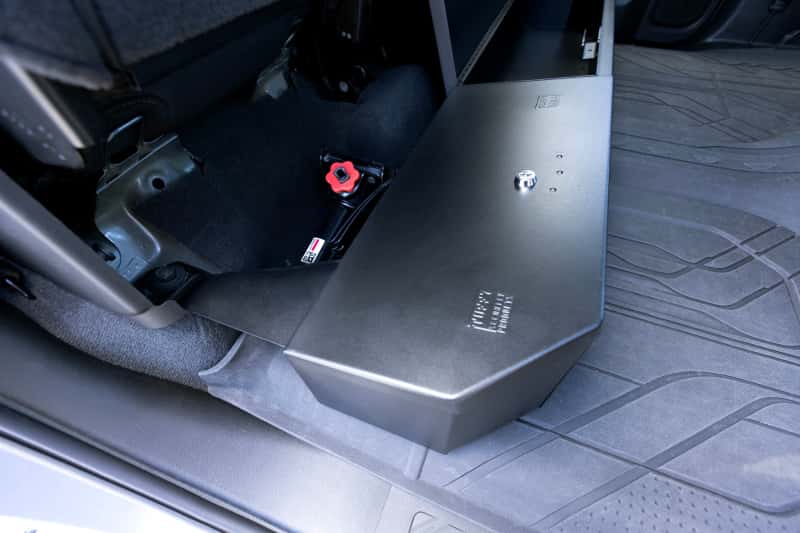 Tuffy Products — Tuffy 2019+ Chevrolet Silverado Underseat Lockbox w/ Keyed Lock
Lockbox - view 15