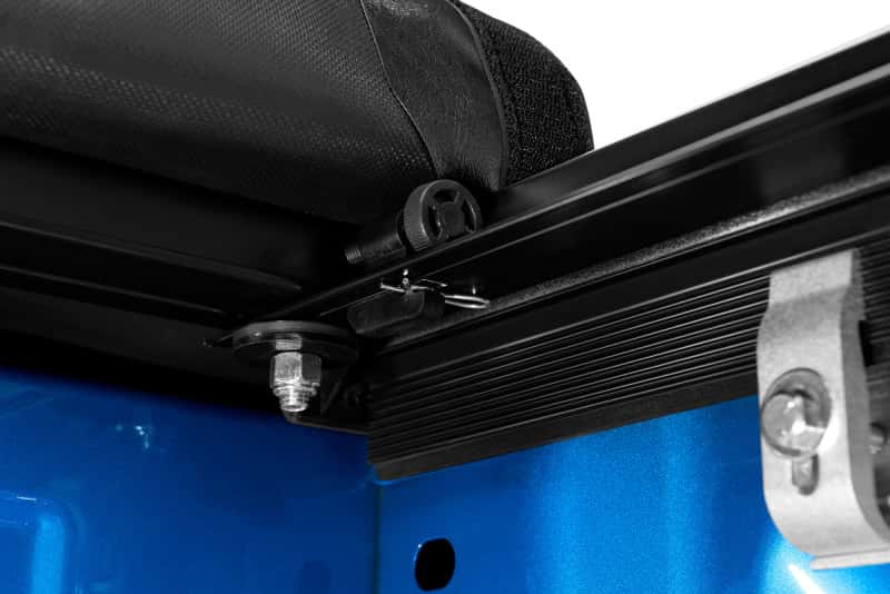 LUND — Lund 22-23 Ford Maverick 4.6ft Bed Genesis Elite Roll Up Tonneau
LND Elt RollUp Cvr - view 5