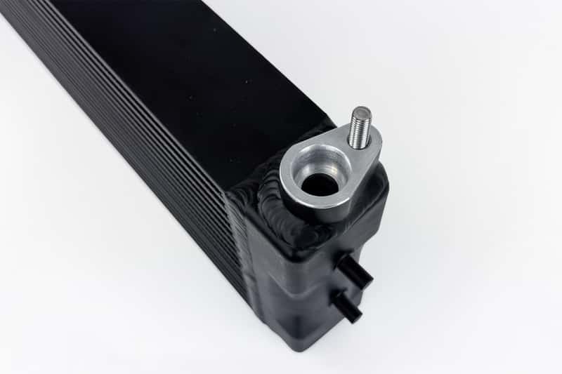CSF — CSF F1X M5/M6 and F9X M5/M8 High-Performance Engine Oil Cooler
CSF Oil Cooler - view 6
