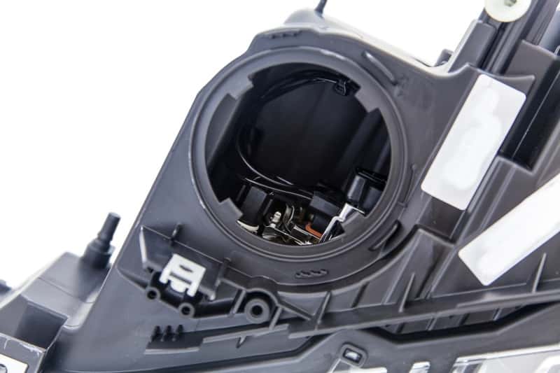 Hella — Hella 2012-2014 BMW 320i ActiveHybrid 3 Halogen Headlight Assembly - view 14