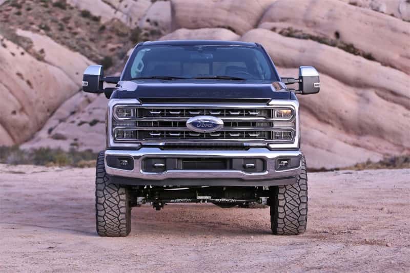 Fabtech — Fabtech 17-21 Ford F250/350 4WD 0-6in Adjustable Track Bar
Track Bar - view 3