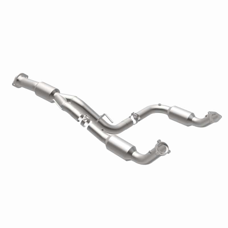 Magnaflow — Magnaflow 12-14 Chevrolet Silverado 2500 HD 6.0L Direct Fit Converter
California - view 22