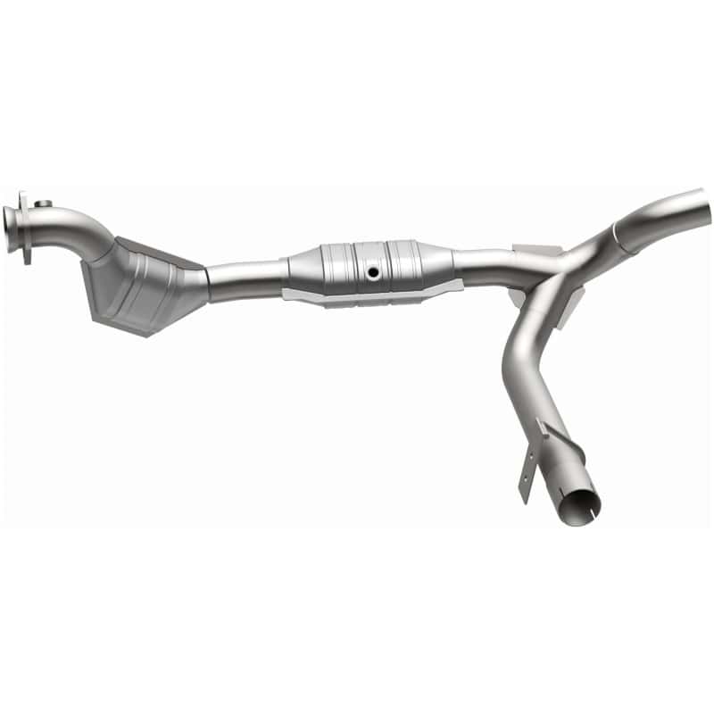 Magnaflow — MagnaFlow Conv DF 01 Ford Trucks 4.6L
California - view 32