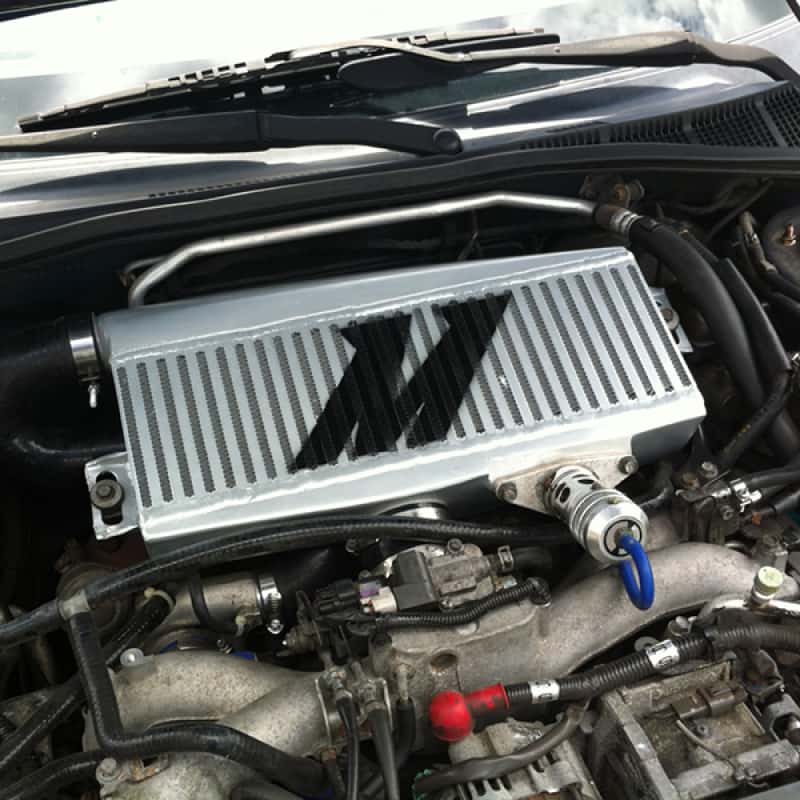 Mishimoto — Mishimoto Subaru 02-07 WRX/04-07 STi Top-Mount Intercooler Kit - Powder Coated Black & Blue Hoses - view 32
