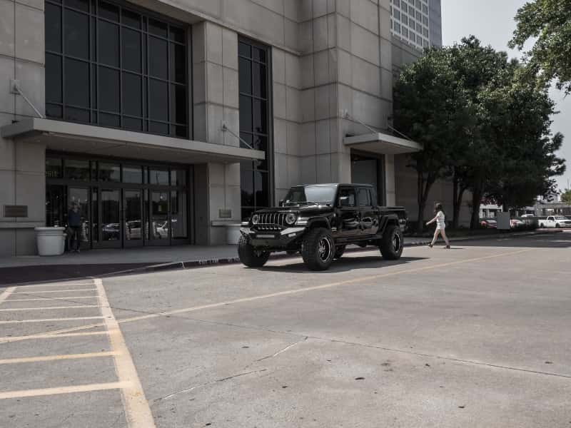Road Armor — Road Armor 18-20 Jeep Wrangler JL Spartan Front Bumper Bolt-on w/Pre-Runner Guard - Tex Blk - view 5