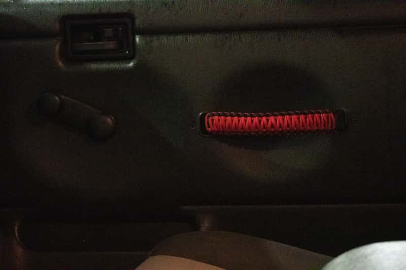 Fishbone Offroad — Fishbone Offroad 97-06 Jeep Wrangler Paracord Door Handles - Black/Red - view 9