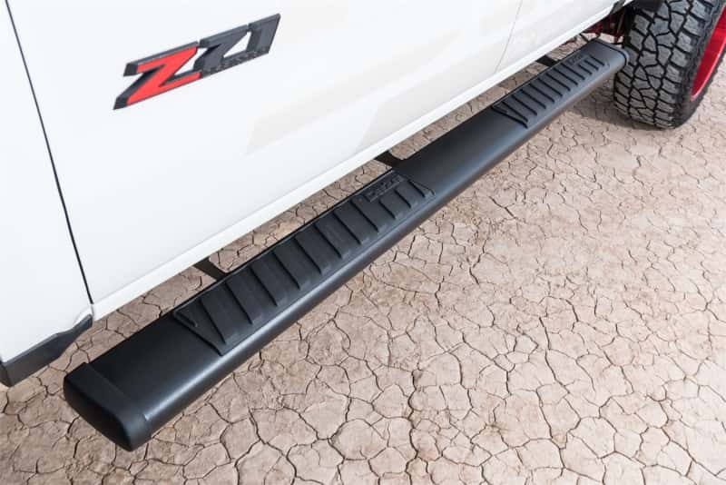 Dee Zee — Dee Zee 99-23 Chevrolet/GMC/Dodge/Ford  Full Size Truck Tubes - 6In Oval - Black Steel (RegCab)
Nerf/Step Bar - view 8