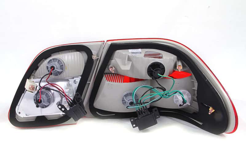 ANZO — ANZO 1996-2002 Mercedes Benz E Class W210 Taillights Red/Clear G2
TailLightSet - view 3
