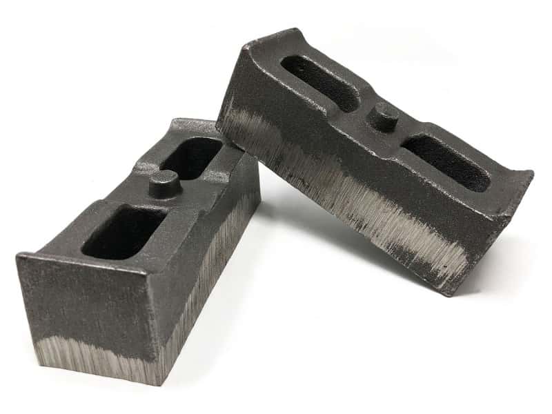 Tuff Country — Tuff Country 01-10 Chevy Silverado 2500HD/3500 4wd 2in Cast Iron Lift Blocks Pair
Block Kit-2in. - view 2
