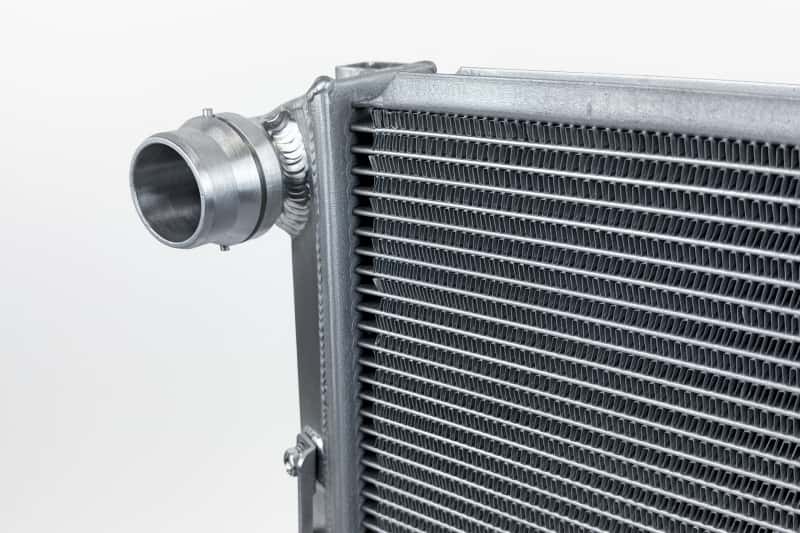 CSF — CSF Porsche 955/957 Cayenne / Audi Q7 / VW Touareg Heavy-Duty Performance Radiator
CSF Radiator - view 7
