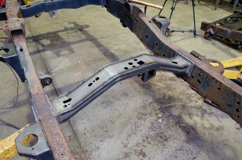 RustBuster — RustBuster 99-13 Chevy Silverado 1500 / GMC Sierra 1500 Rear Leaf Spring Shackle - view 7
