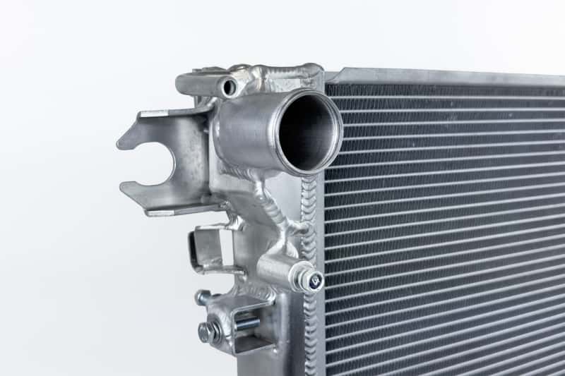 CSF — CSF 18-24 Jeep Wrangler 3.6L V6 Heavy Duty 2-Row Radiator
CSF Radiator - view 4