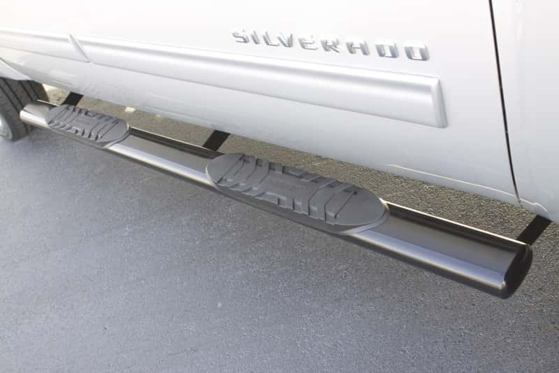 LUND — Lund 01-13 Chevy Silverado 1500 Crew Cab 5in. Oval Straight SS Nerf Bars - Polished
5 In OVAL STRAIGHT S
Nerf/Step Bar - view 6