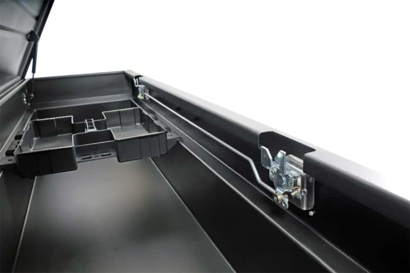 Dee Zee — Dee Zee Universal Tool Box - Hardware Crossover - Single Lid Black
ToolBxTrkBedRTR - view 2